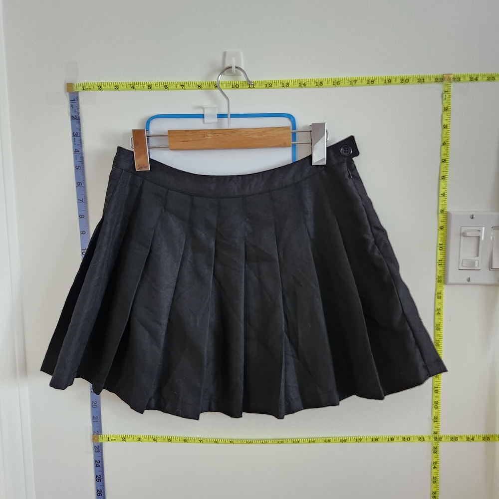 Black Pleated Mini Skirt NWOT